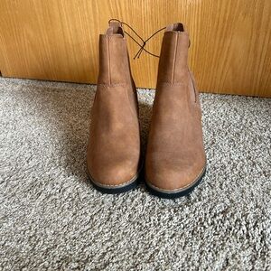 Universal Thread Brown Ankle Booties